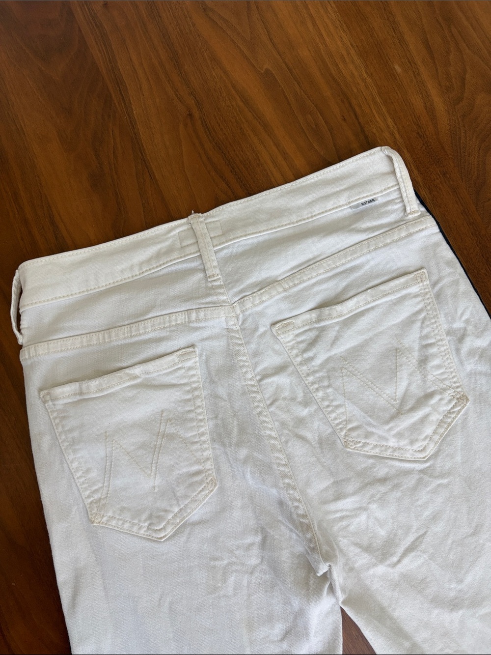 MOTHER Whipping the Racer Insider Crop Step Fray Jeans Size 27 - Picture 9 of 12